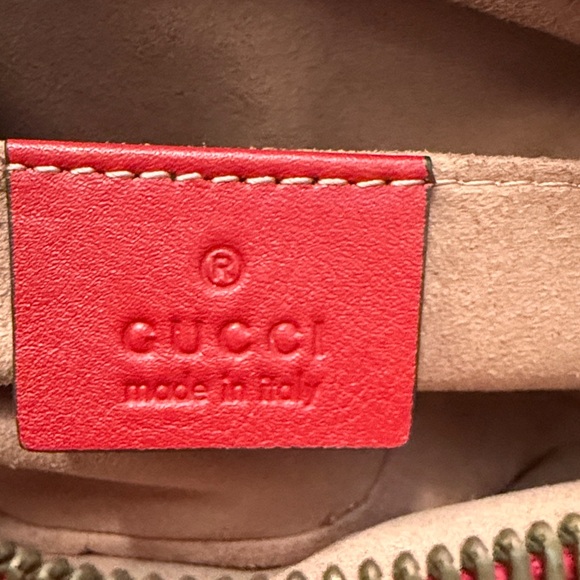 Gucci Red Quilted Leather Crossbody Bag - Picture 4 of 9